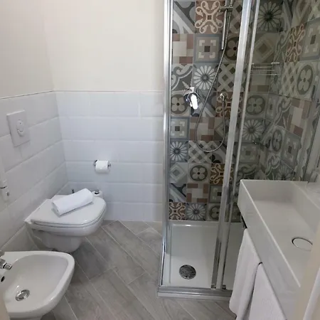 San Lorenzo Konukevi 3*